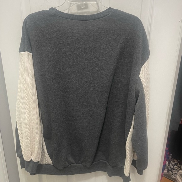 SHEIN Gray and Cream Crew Neck Sweater with Textured Sleeves - Picture 8 of 10